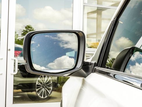 Used 2025 Honda Pilot Elite image 14