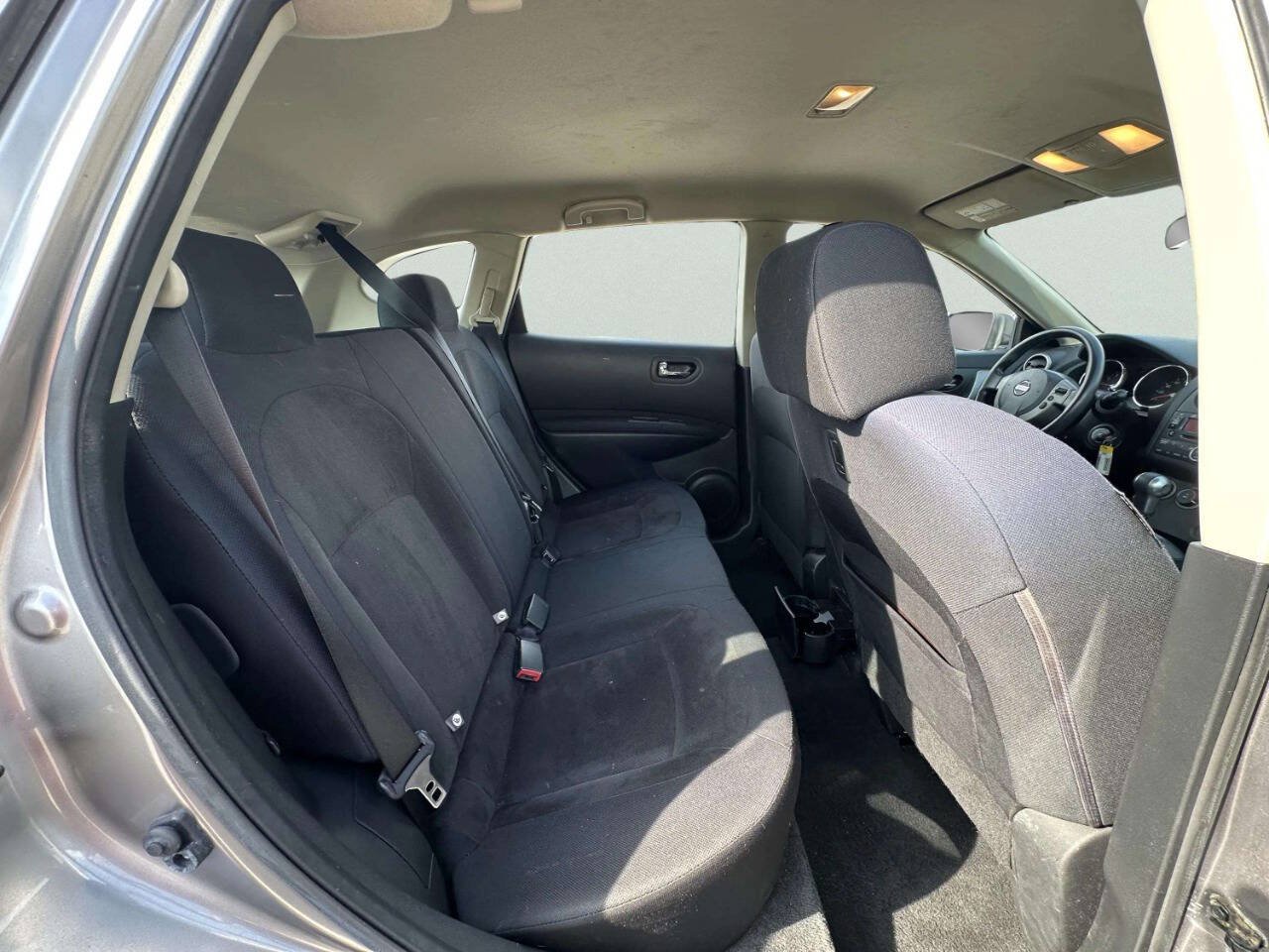 Used 2010 Nissan Rogue S FWD image 18