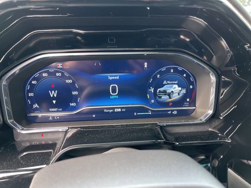 Certified 2025 Chevrolet Silverado 1500 ZR2 w/ Technology Package image 6