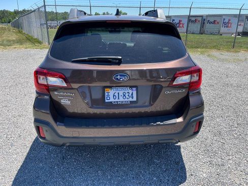Used 2019 Subaru Outback 2.5i Limited w/ Protection Package #1 AWD/4WD image 8