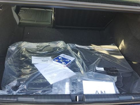 Used 2025 Subaru Legacy Limited image 32