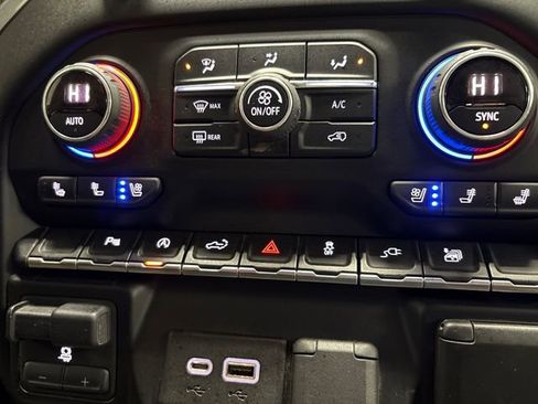 Used 2019 Chevrolet Silverado 1500 LTZ w/ LTZ Plus Package image 48