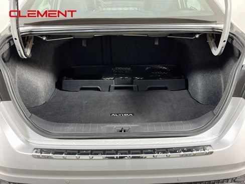 Used 2022 Nissan Altima 2.5 SR FWD image 10