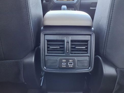 Used 2025 Subaru Forester Premium w/ Convenience Package #2 image 25