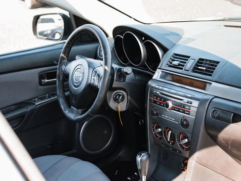 Used 2007 MAZDA MAZDA3 s Sport FWD image 25