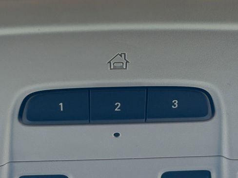 Used 2020 Chevrolet Traverse LT w/ LT Premium Package image 30