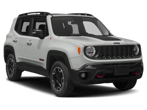 Used 2015 Jeep Renegade Trailhawk w/ Safety & Security Group I AWD/4WD image 9