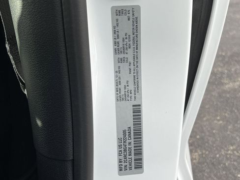 New 2026 Chrysler Pacifica Select image 48