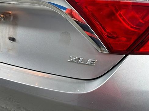 Used 2016 Toyota Camry XLE FWD image 13