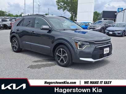 Used 2024 Kia Niro EX