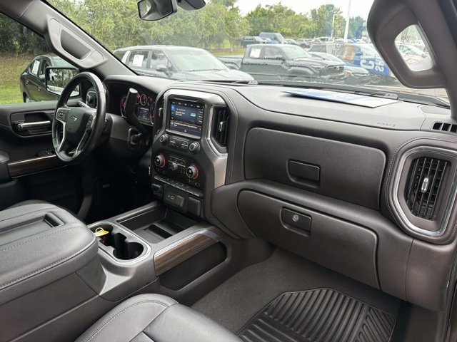 Used 2021 Chevrolet Silverado 1500 RST w/ Redline Edition AWD/4WD image 18