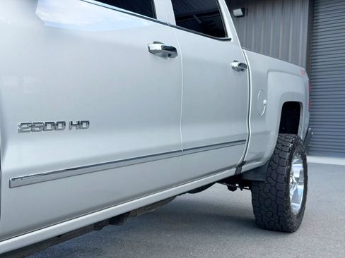 Used 2017 Chevrolet Silverado 2500 LTZ w/ Duramax Plus Package AWD/4WD image 18
