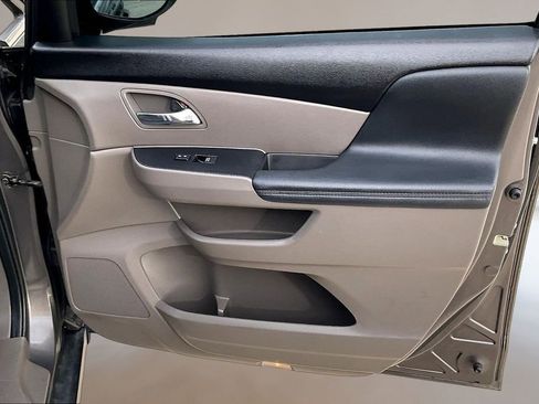 Used 2015 Honda Odyssey EX-L image 29