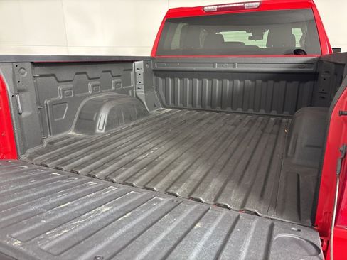 Used 2025 Chevrolet Silverado 1500 Custom image 15