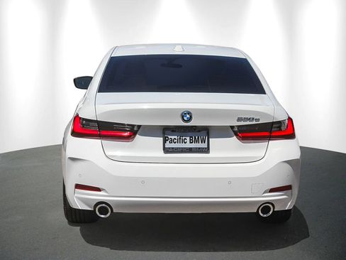 Used 2023 BMW 330e w/ Driving Assistance Package RWD image 5