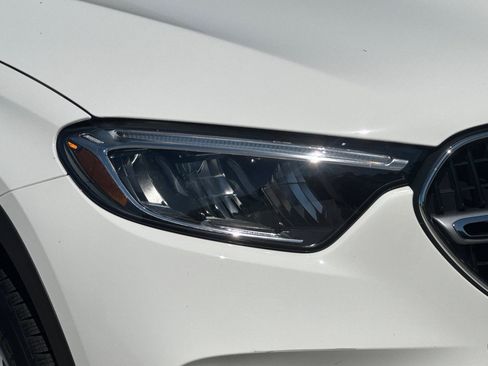 Certified 2025 Mercedes-Benz GLC 300 4MATIC image 11
