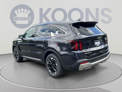 New 2026 Kia Sorento S FWD image 4