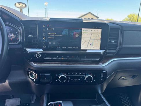 Used 2025 GMC Sierra 1500 Elevation w/ Preferred Package AWD/4WD image 22