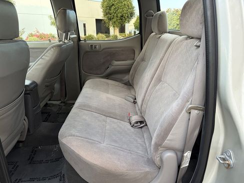 Used 2004 Toyota Tacoma PreRunner RWD image 25