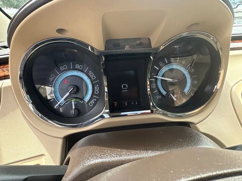 Used 2013 Buick LaCrosse Leather w/ Entertainment Package FWD image 14