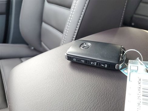 New 2025 MAZDA CX-5 Signature image 30