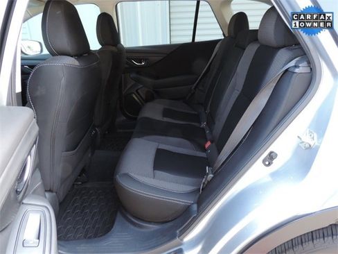 Used 2022 Subaru Outback Premium image 14