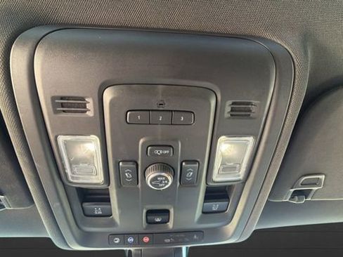 Used 2021 Chevrolet Tahoe High Country w/ Premium Package AWD/4WD image 30
