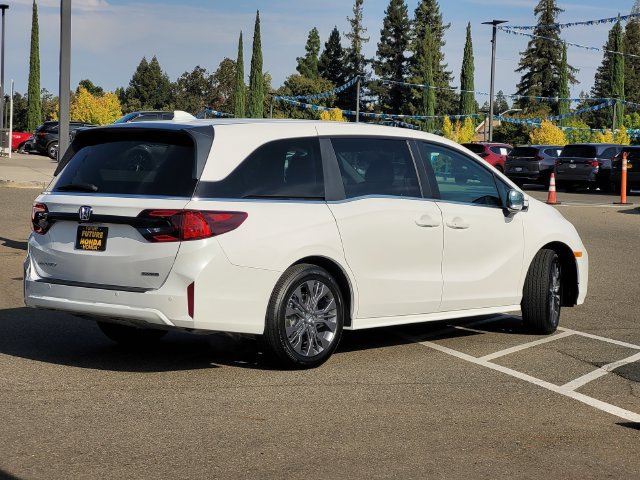New 2027 Honda Odyssey Touring image 5