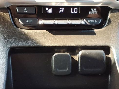 Used 2018 GMC Yukon XL SLT AWD/4WD image 20
