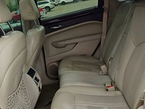 Used 2011 Cadillac SRX Luxury FWD image 6