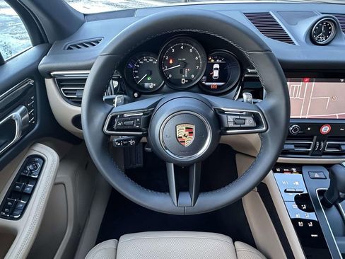 New 2026 Porsche Macan image 15