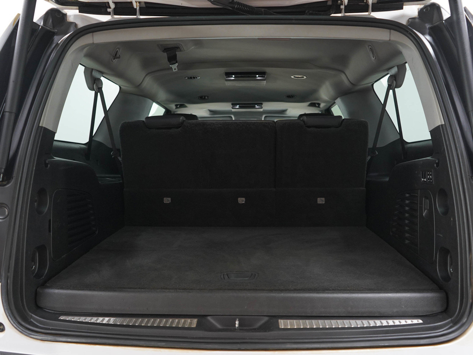 Used 2019 GMC Yukon XL SLT AWD/4WD image 17