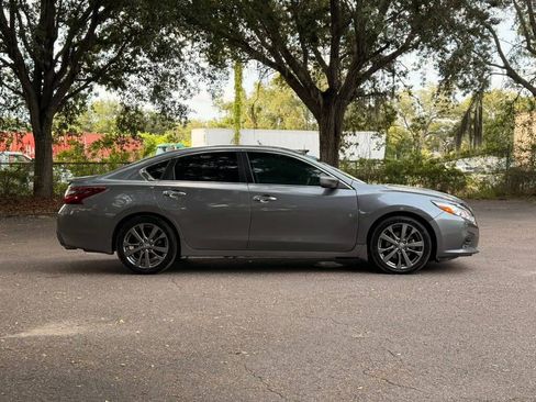 Used 2018 Nissan Altima 2.5 SR w/ SR Special Edition FWD image 4