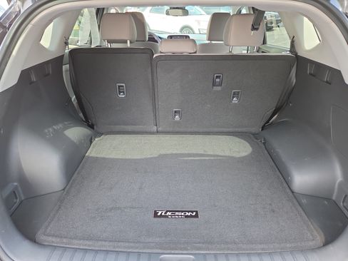 Used 2019 Hyundai Tucson SE AWD/4WD image 30
