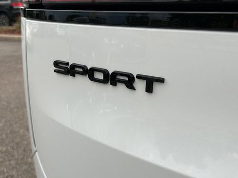Used 2025 Land Rover Range Rover Sport SE AWD/4WD image 45