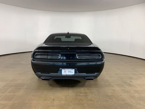 Used 2015 Dodge Challenger R/T Plus RWD image 10