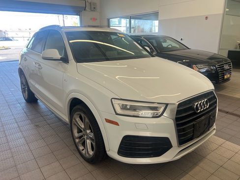 Used 2018 Audi Q3 2.0T Premium Plus w/ Premium Plus Package image 3