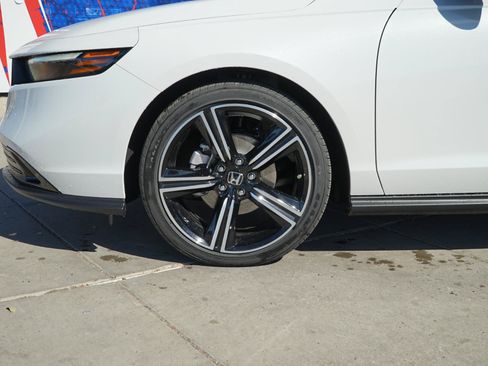 Used 2026 Honda Accord SE image 17