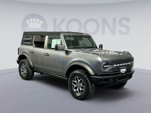 Used 2021 Ford Bronco Badlands image 10