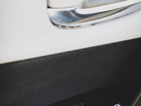 Used 2016 Toyota Corolla LE image 14