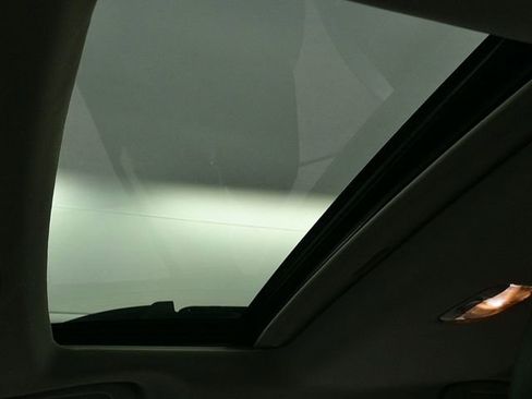 Used 2021 Subaru Outback Limited image 18