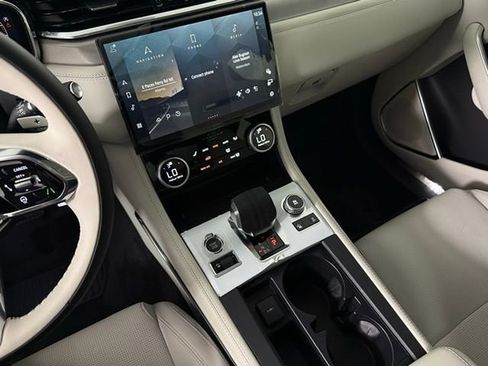 New 2026 Jaguar F-PACE R-Dynamic S AWD/4WD image 37