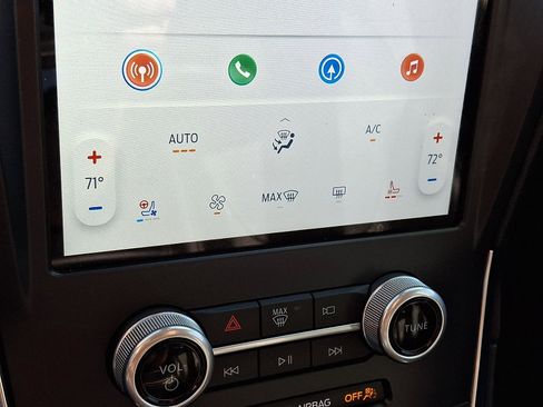 Certified 2022 Ford Edge Titanium w/ Equipment Group 301A image 16