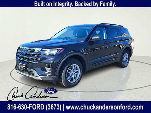 New 2026 Ford Explorer Active AWD/4WD image 2