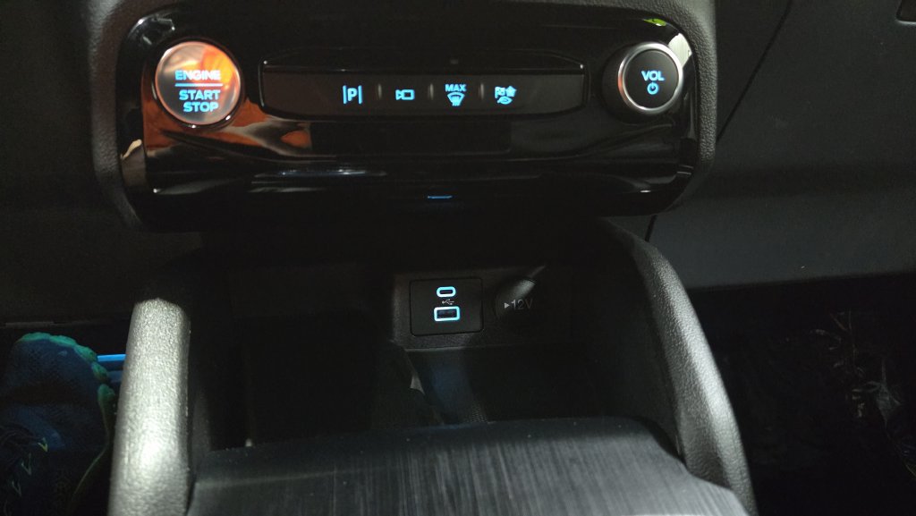 Used 2023 Ford Escape ST-Line Elite w/ Premium Technology Package AWD/4WD image 15
