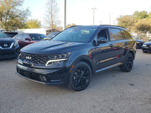 Used 2023 Kia Sorento SX image 1