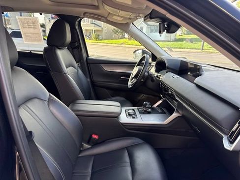 Used 2025 MAZDA CX-90 3.3 Turbo w/ Preferred Package AWD/4WD image 33