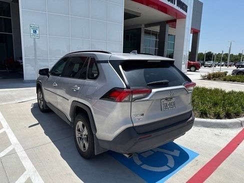 Used 2023 Toyota RAV4 XLE w/ Convenience Package FWD image 6