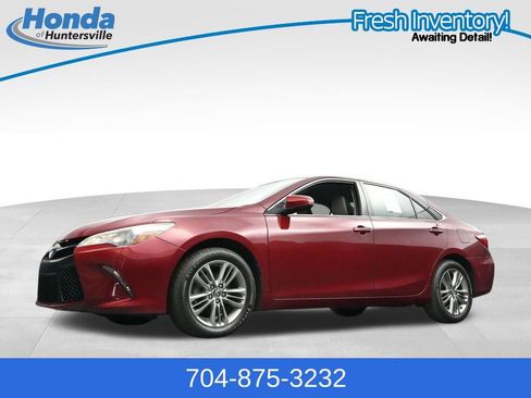 Used 2017 Toyota Camry SE FWD image 21