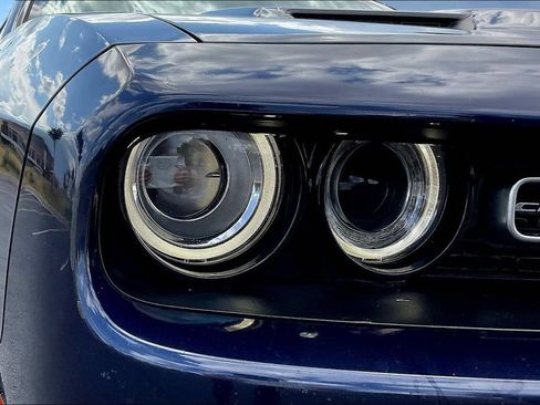 Used 2017 Dodge Challenger R/T Scat Pack RWD image 31
